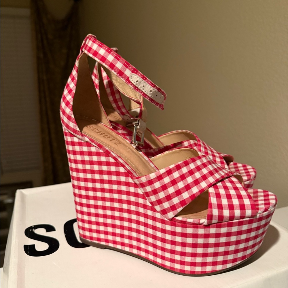 Schutz gingham platforms size 8